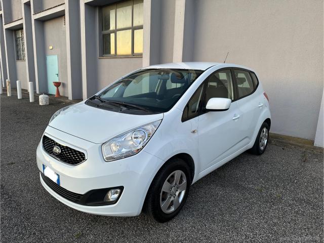 Auto - Kia venga 1.4 crdi 90 cv active