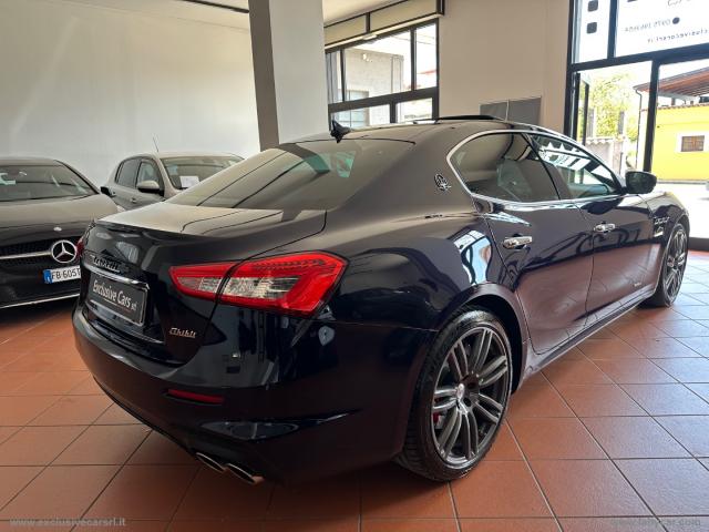 Auto - Maserati ghibli v6 gransport