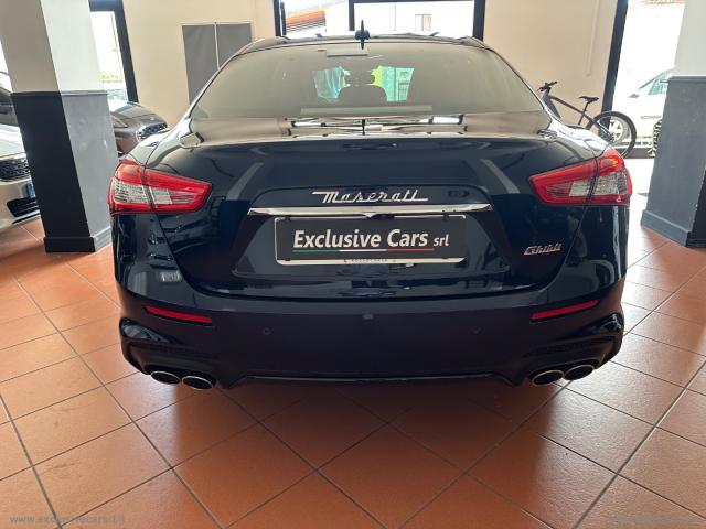 Auto - Maserati ghibli v6 gransport