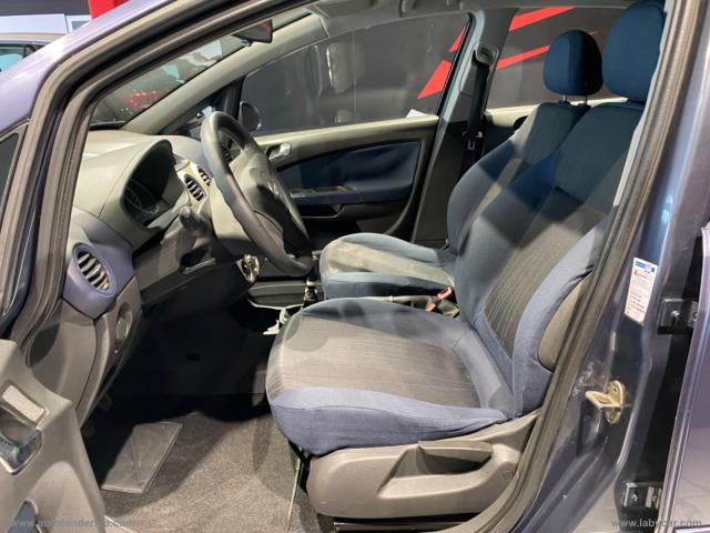 Auto - Opel corsa 1.2 5p. cosmo