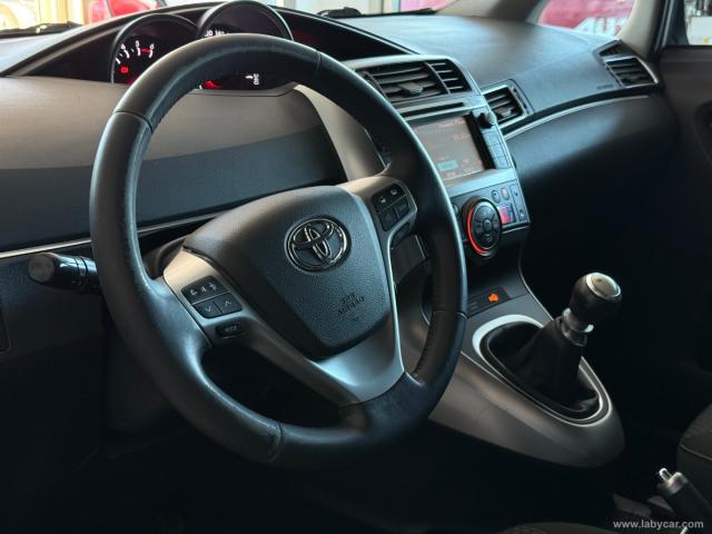 Auto - Toyota verso 2.0 d active 7 posti
