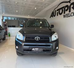 Toyota rav4 2.2 d-4d 136 cv sol