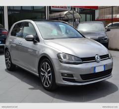 Auto - Volkswagen golf 1.6 tdi dsg 5p. highline bmt