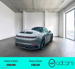 Auto - Porsche 911 carrera cabriolet