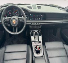 Auto - Porsche 911 carrera cabriolet