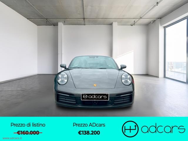 Auto - Porsche 911 carrera cabriolet