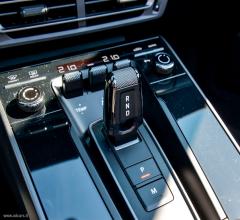 Auto - Porsche 911 carrera cabriolet