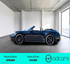 Auto - Porsche 911 carrera cabriolet