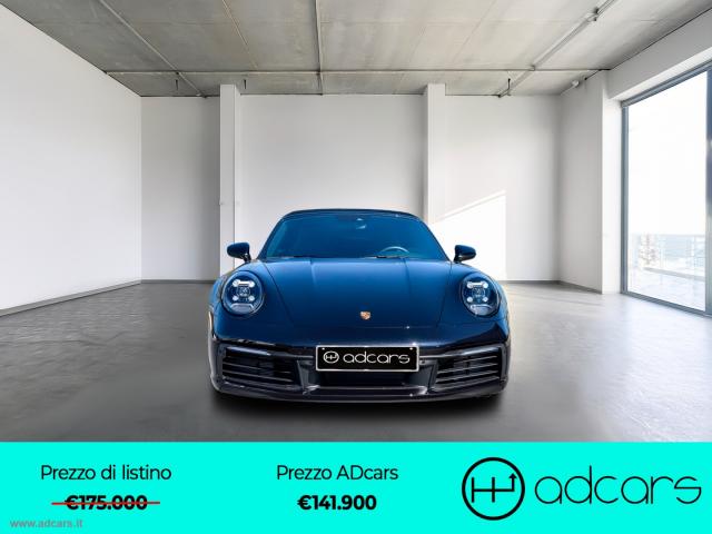 Auto - Porsche 911 carrera cabriolet