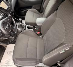 Auto - Kia carens 1.7 crdi 115 cv business class