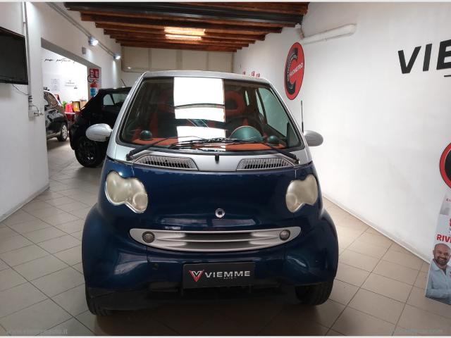 Auto - Smart forfour 1.1 blackbasic