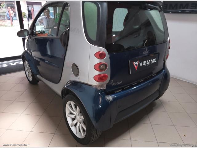 Auto - Smart forfour 1.1 blackbasic