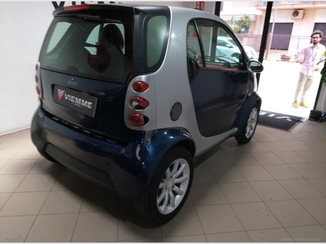 Auto - Smart forfour 1.1 blackbasic