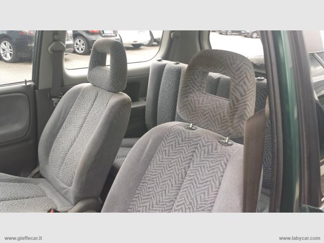 Auto - Suzuki grand vitara 1.6i 16v 3p.