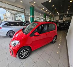 Auto - Volkswagen 1.0 5p. eco high up! bmt