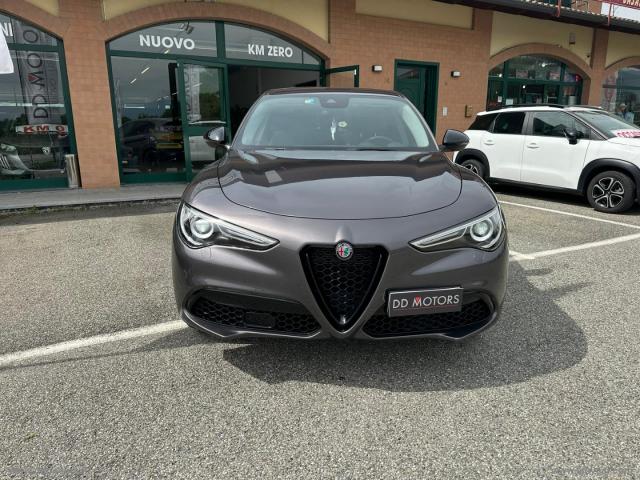 Auto - Alfa romeo stelvio 2.2 t.diesel 190cv at8 rwd exec.
