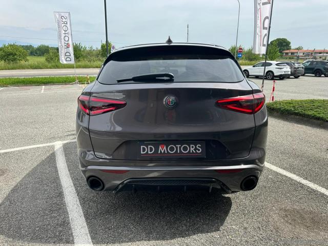 Auto - Alfa romeo stelvio 2.2 t.diesel 190cv at8 rwd exec.