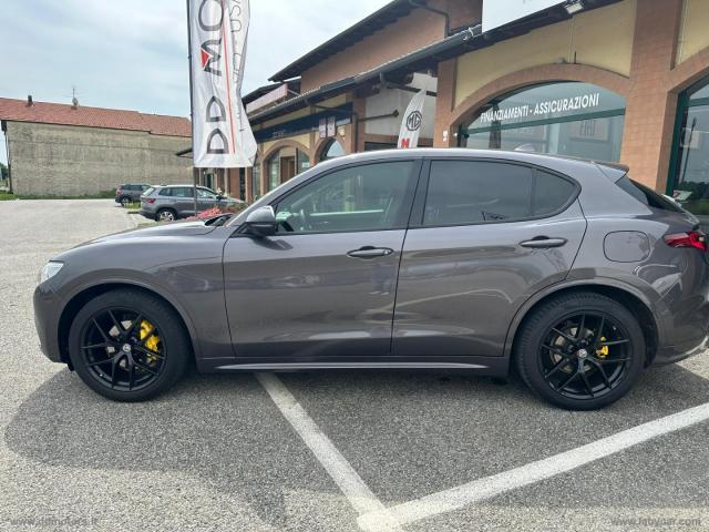 Auto - Alfa romeo stelvio 2.2 t.diesel 190cv at8 rwd exec.