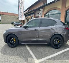 Auto - Alfa romeo stelvio 2.2 t.diesel 190cv at8 rwd exec.