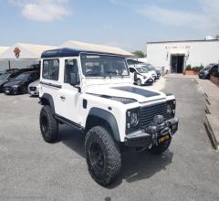 Land rover defender 90 2.5 td5 soft-top