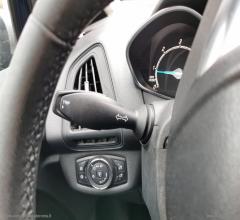 Auto - Ford b-max 1.5 tdci 75 cv