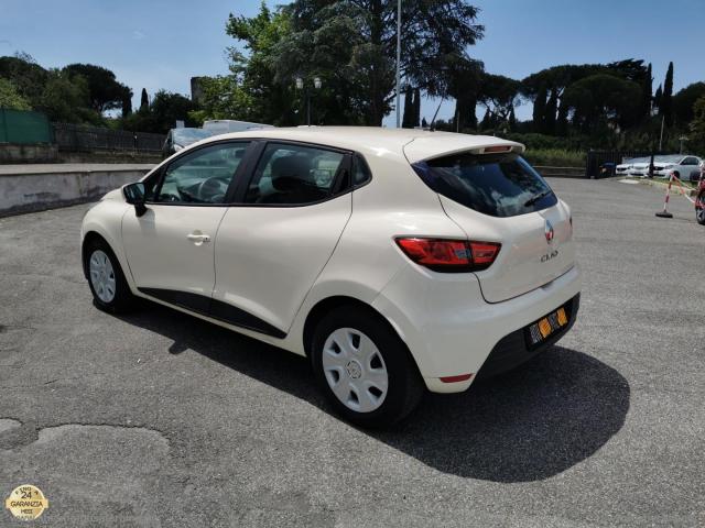 Auto - Renault clio 1.2 75 cv 5p. life