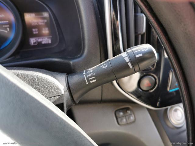 Auto - Nissan evalia ev enel edition