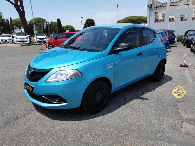 Auto - Lancia ypsilon 1.0 firefly 5p.s&s hyb. eco gold