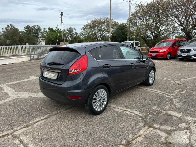 Auto - Ford fiesta 1.4 3p. bz.- gpl titanium