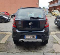 Auto - Dacia sandero stepway 1.6 8v gpl 85 cv