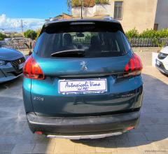 Auto - Peugeot 2008 bluehdi 100 allure