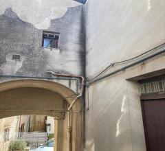 Appartamenti in Vendita - Casa indipendente in vendita a prizzi centro storico