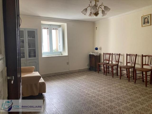 Appartamenti in Vendita - Casa indipendente in vendita a prizzi centro storico