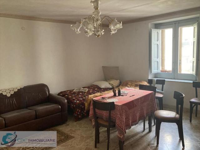 Appartamenti in Vendita - Casa indipendente in vendita a prizzi centro storico