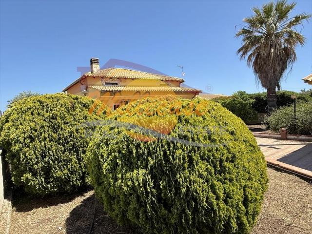 Appartamenti in Vendita - Villa in vendita a siracusa plemmirio
