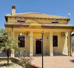Appartamenti in Vendita - Villa in vendita a siracusa plemmirio