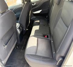 Auto - Nissan navara 2.3 dci 4wd double cab acenta