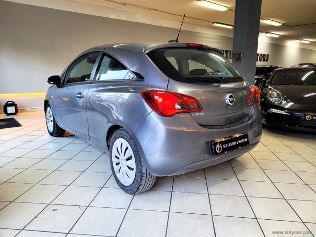Auto - Opel corsa 1.2 advance