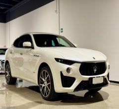 Auto - Maserati levante 3.0 v6 awd q4 gransport 350cv