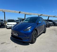 Auto - Tesla model y rwd