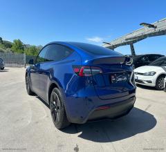 Auto - Tesla model y rwd