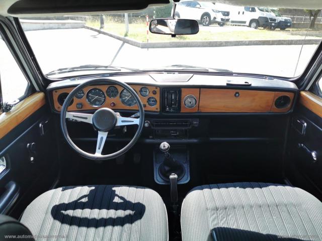 Auto - Triumph dolomite sprint