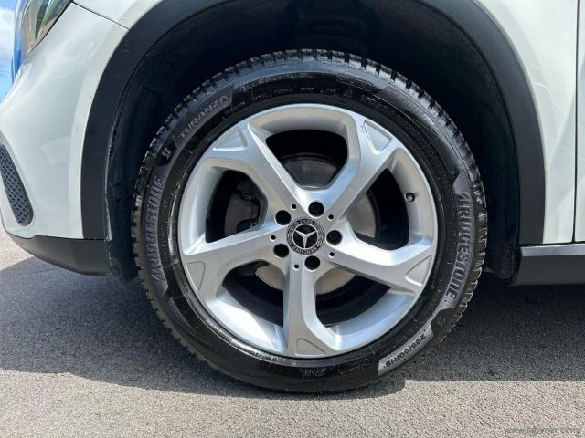 Auto - Mercedes-benz gla 200 d automatic sport