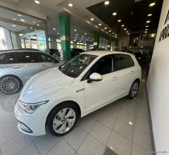 Auto - Volkswagen golf 2.0 tdi 150 cv dsg scr style