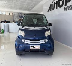 Smart fortwo coupÃ© pure cdi