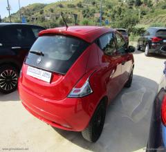 Auto - Lancia ypsilon 1.2 69 cv 5p. gpl ecochic silver