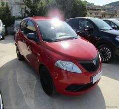 Auto - Lancia ypsilon 1.2 69 cv 5p. gpl ecochic silver