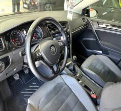 Auto - Volkswagen golf 7.5 1.5 tsi act 5p. r-line bmt