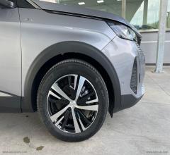Auto - Peugeot 3008 puretech turbo 130 s&s gt