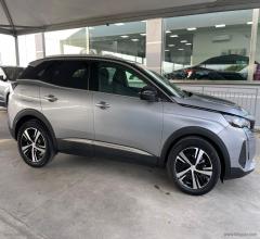 Auto - Peugeot 3008 puretech turbo 130 s&s gt